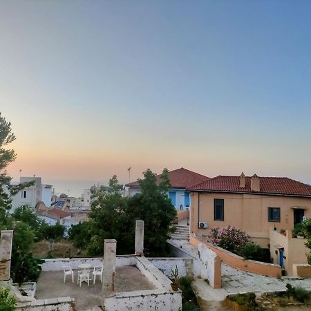 Οικογένειακο Διαμέρισμα Με Θέα 2 Chania  Bagian luar foto